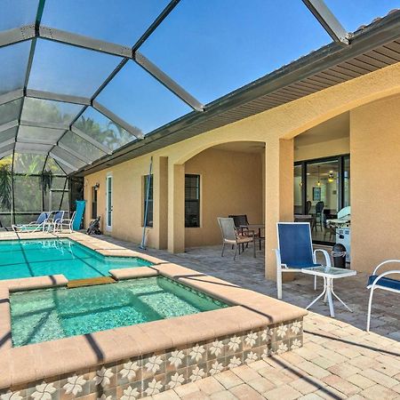 Canalfront Cape Coral Home With Patio And Grill! Exteriör bild