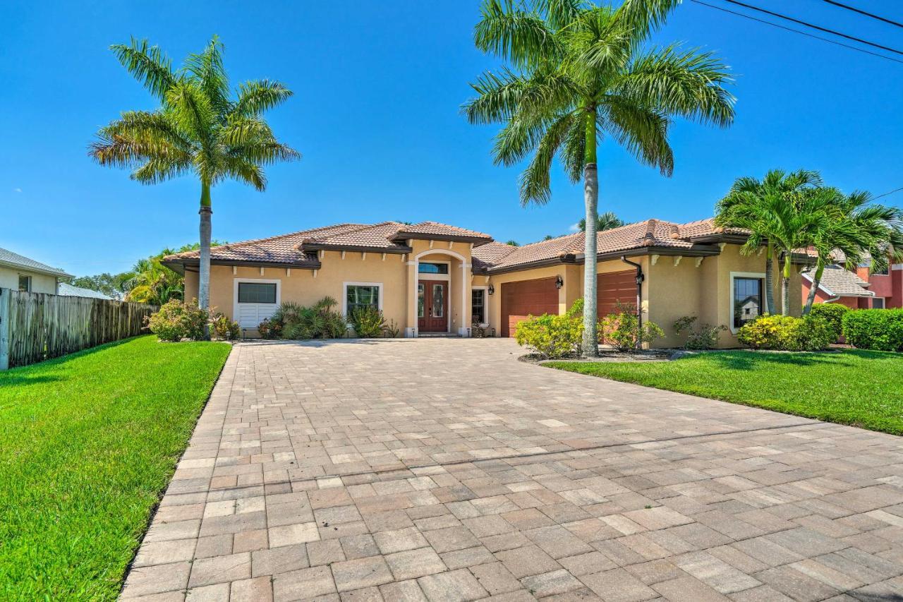 Canalfront Cape Coral Home With Patio And Grill! Exteriör bild