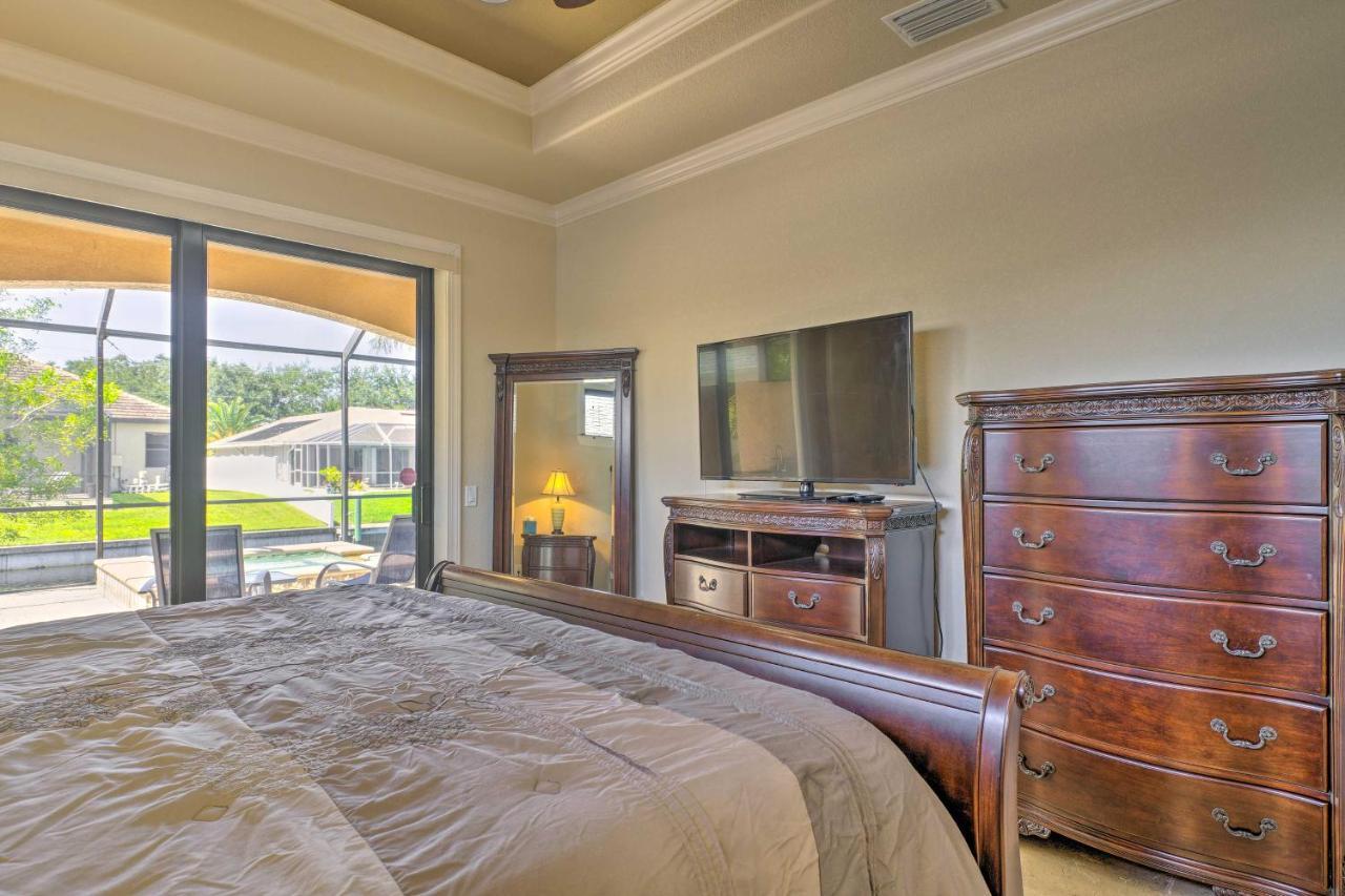 Canalfront Cape Coral Home With Patio And Grill! Exteriör bild