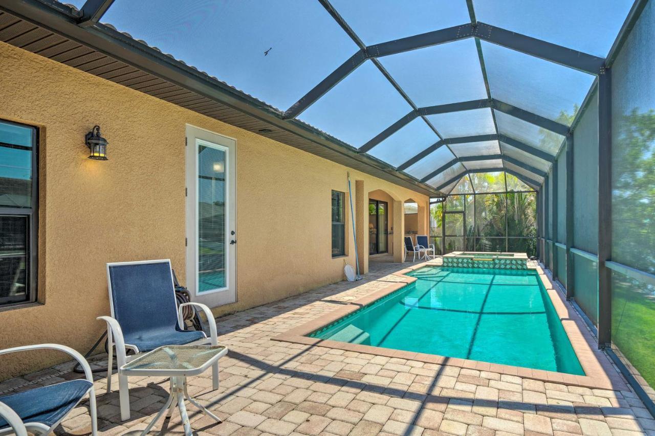 Canalfront Cape Coral Home With Patio And Grill! Exteriör bild