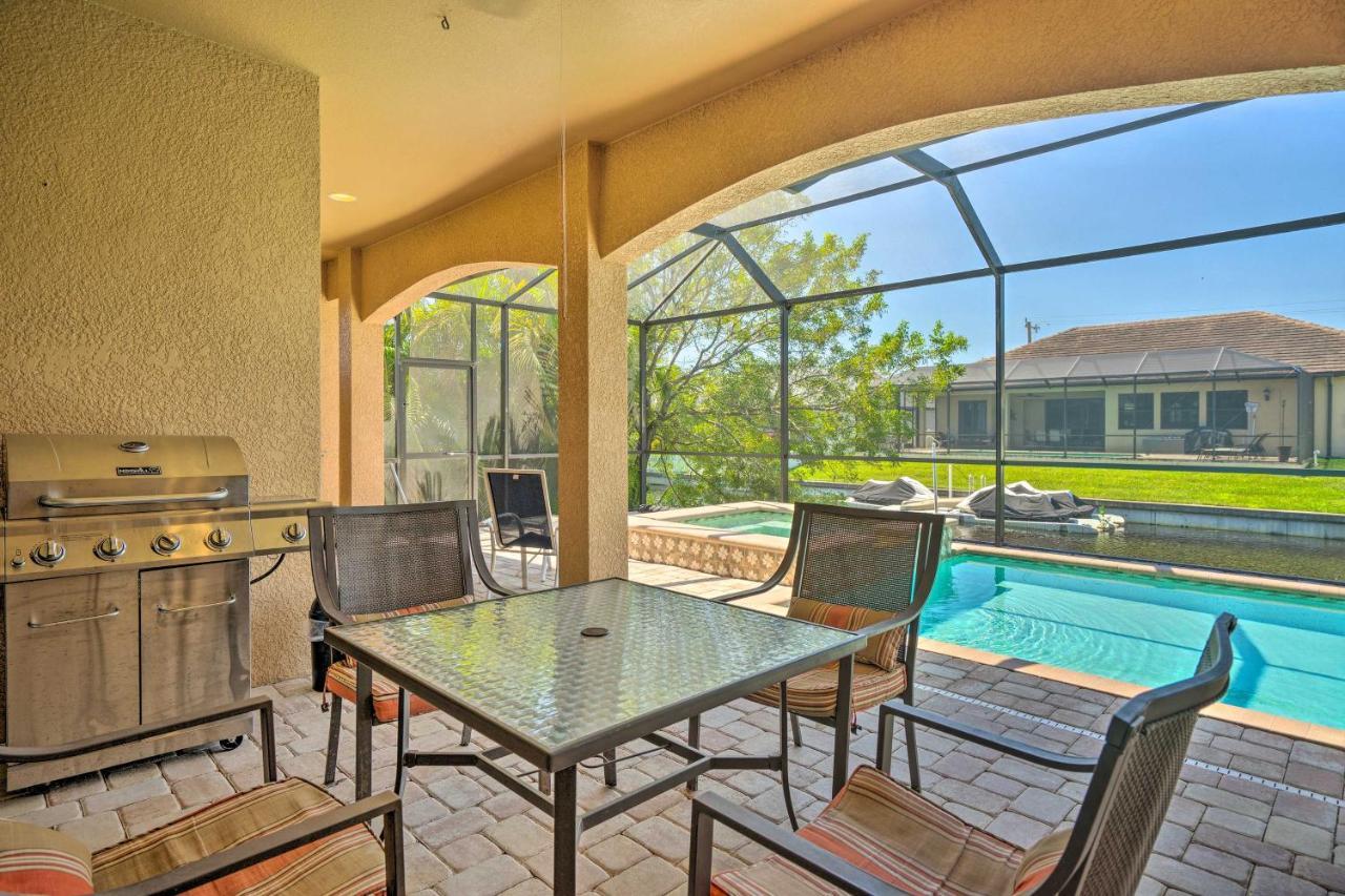 Canalfront Cape Coral Home With Patio And Grill! Exteriör bild
