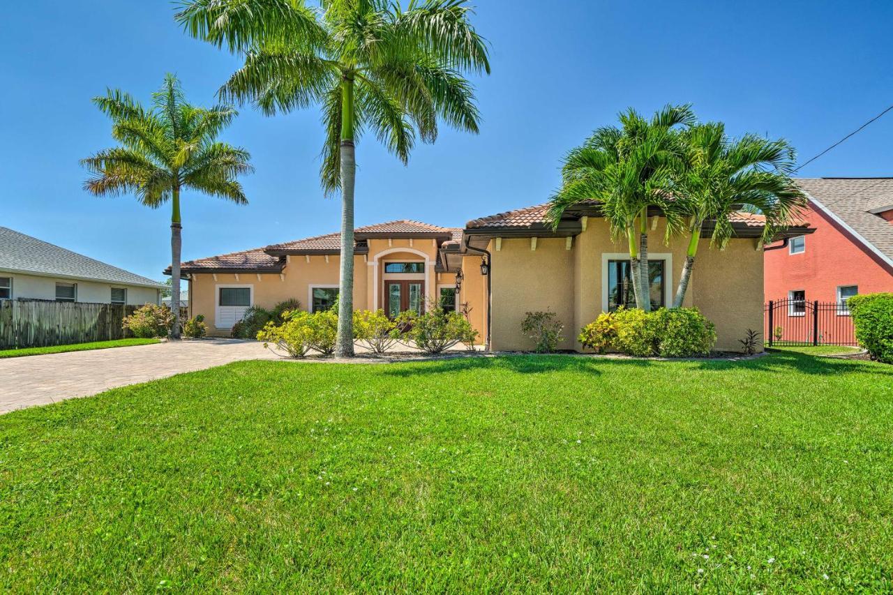Canalfront Cape Coral Home With Patio And Grill! Exteriör bild