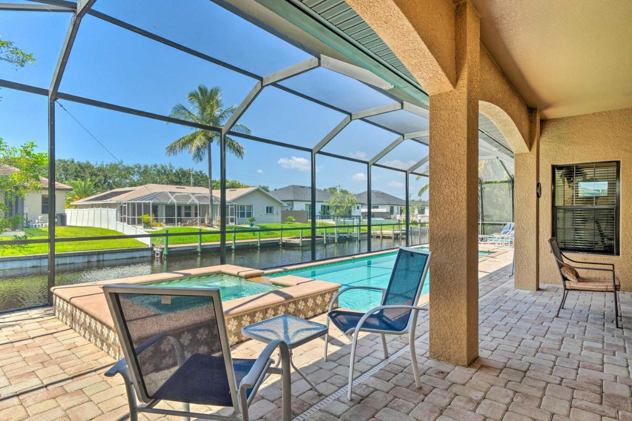 Canalfront Cape Coral Home With Patio And Grill! Exteriör bild
